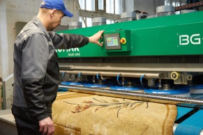 Почему ковромоечный автомат так эффективен в стирке ковров?
